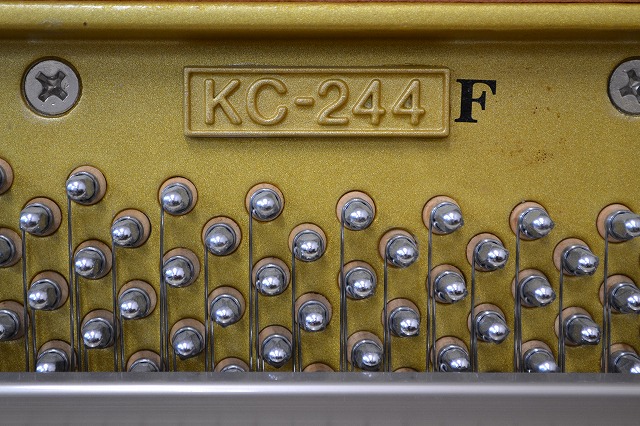 コーラー＆キャンベル 中古ピアノ 品番 KC244F アップライトピアノ